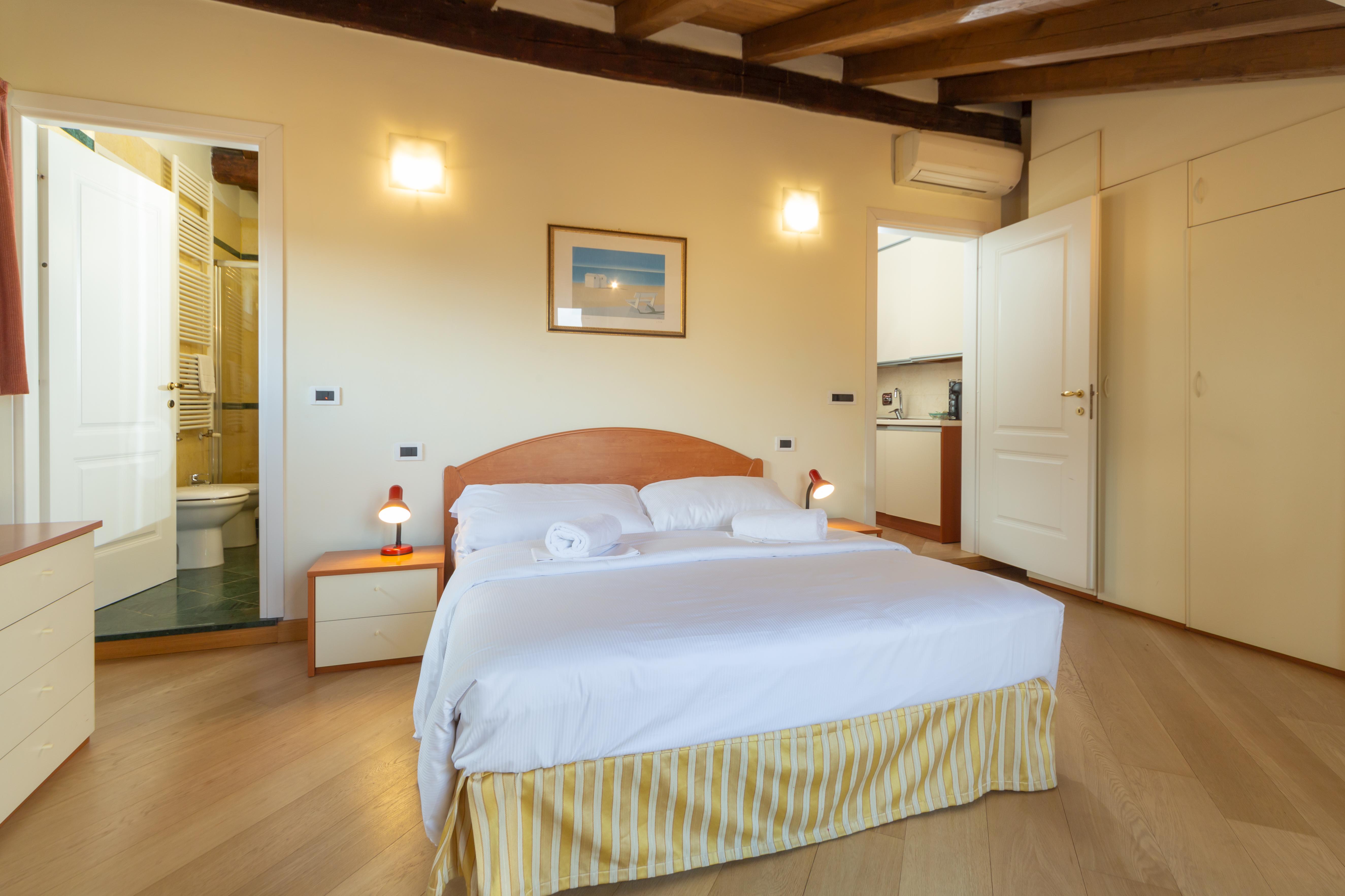 Santo Stefano Apartments - Bolognarooms Bagian luar foto