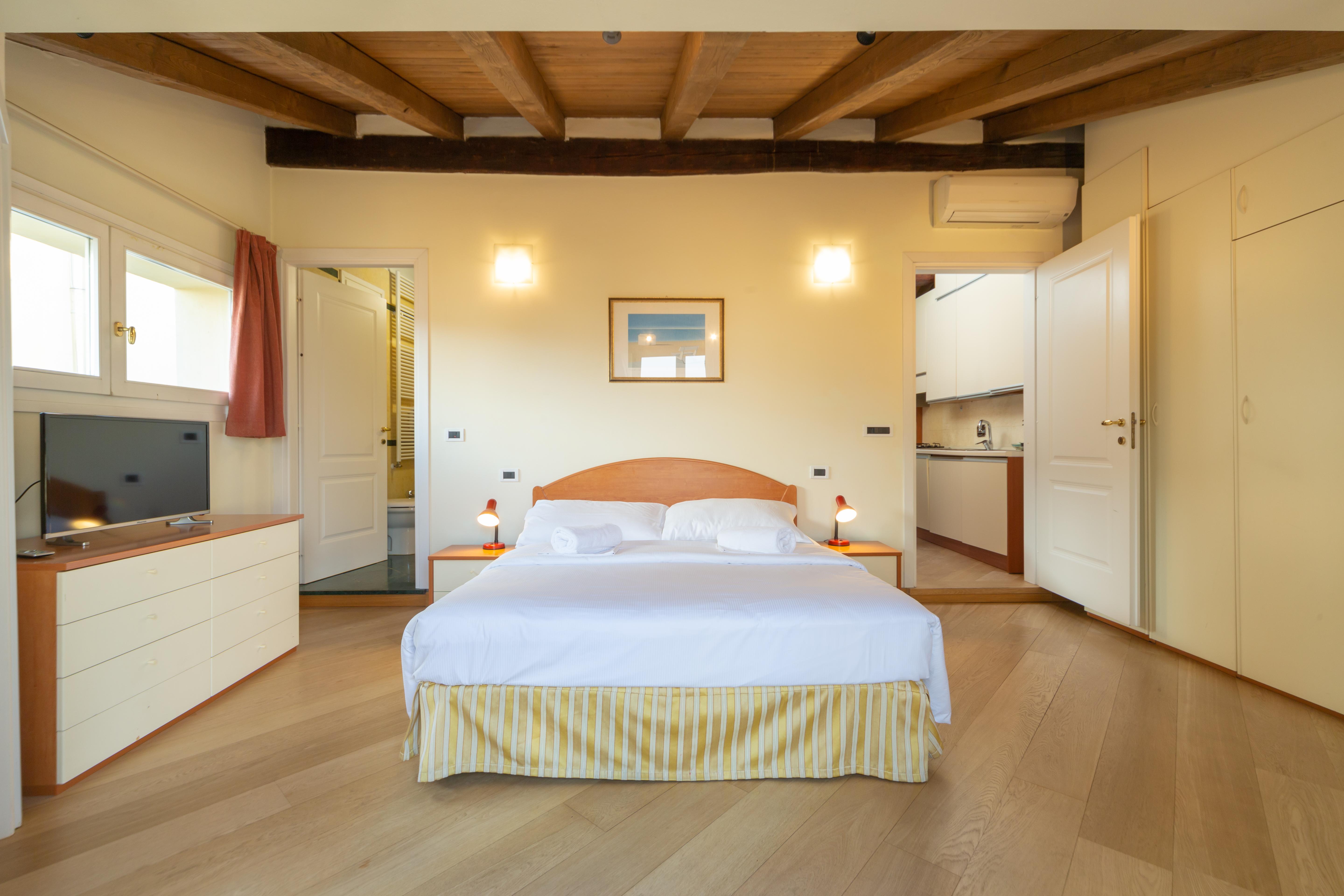 Santo Stefano Apartments - Bolognarooms Bagian luar foto