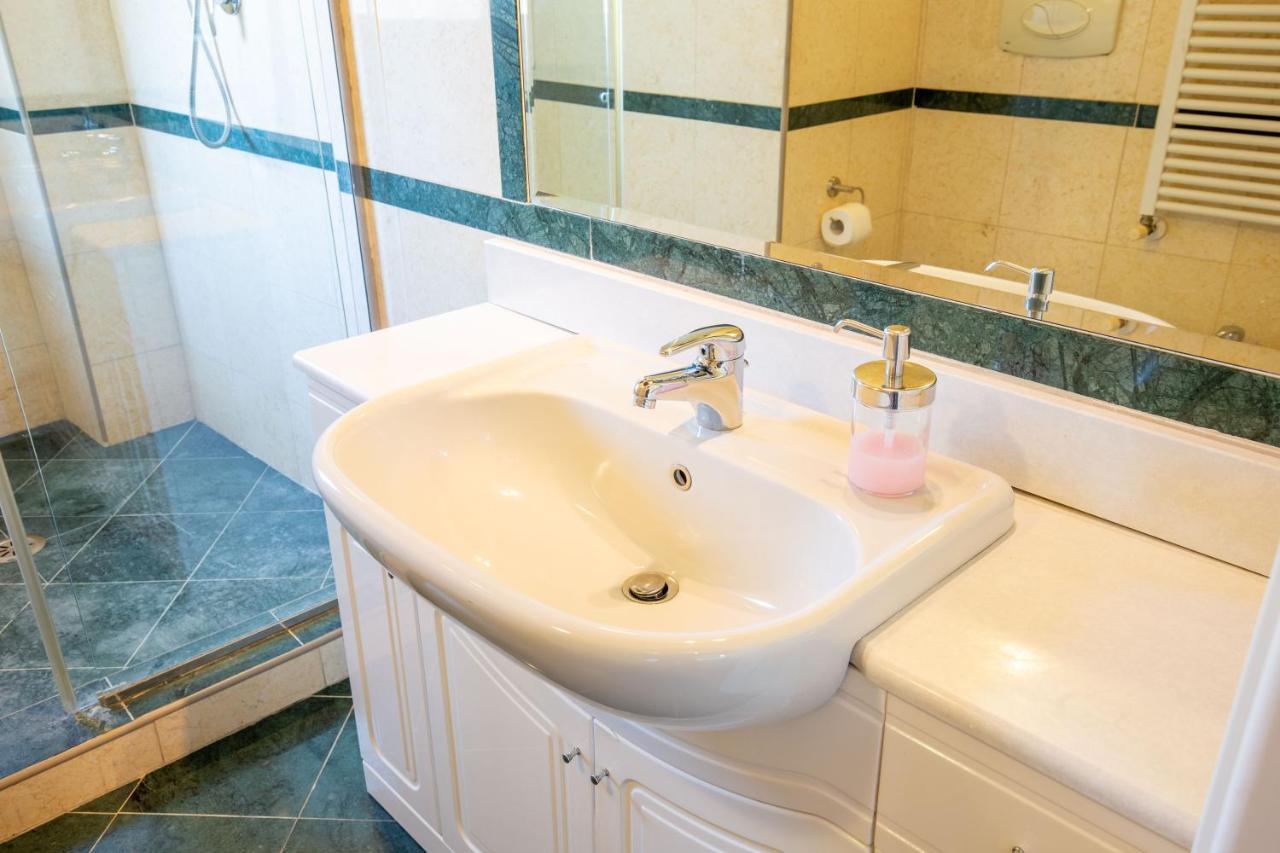 Santo Stefano Apartments - Bolognarooms Bagian luar foto