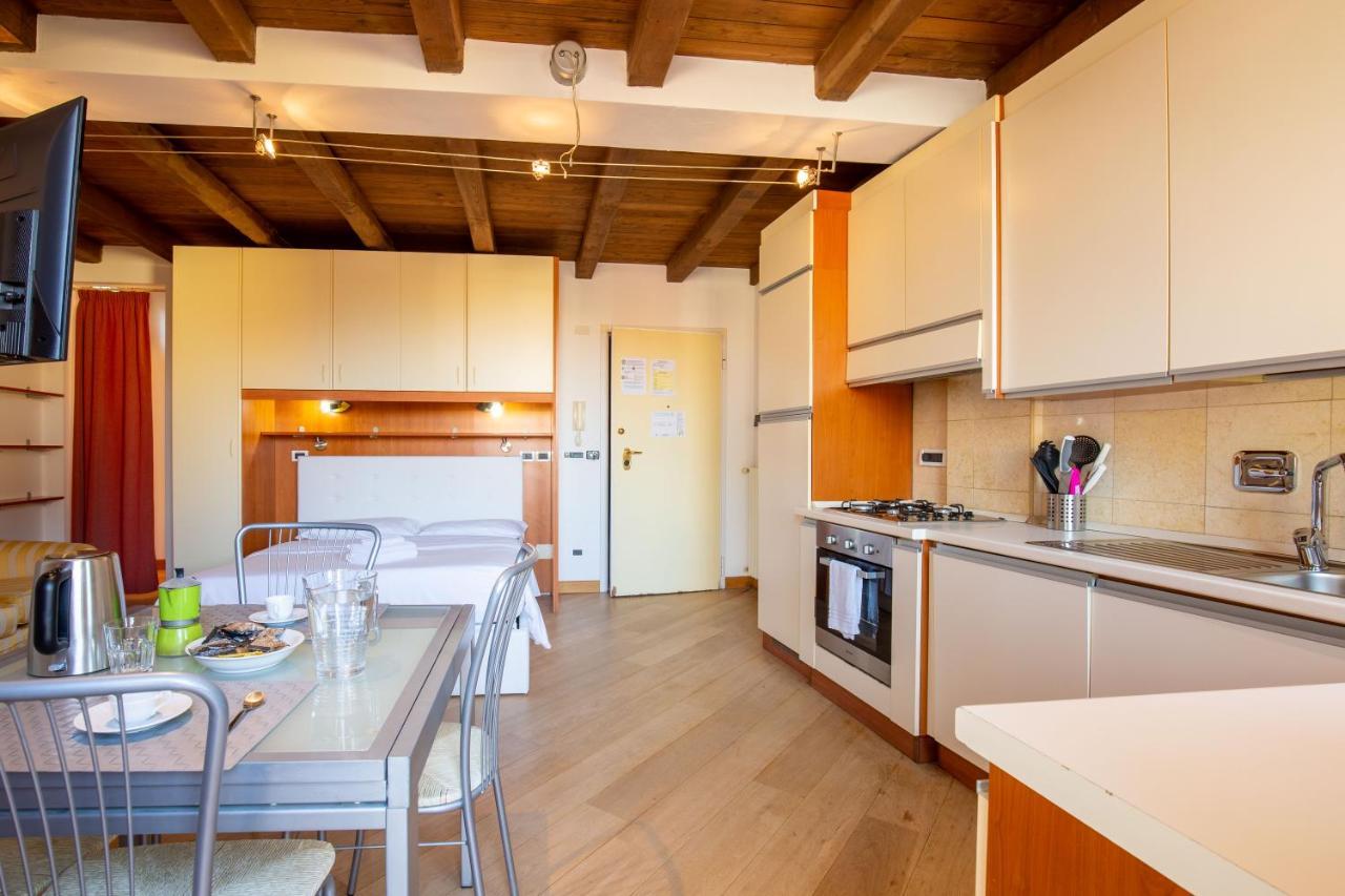 Santo Stefano Apartments - Bolognarooms Bagian luar foto